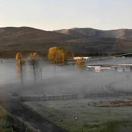 La Nava De Gredos Acogedor Piso Con Vistas Apartment Navarredonda de Gredos Bagian luar foto