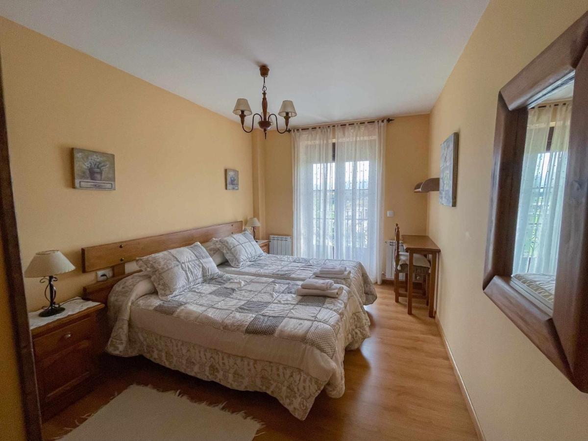 La Nava De Gredos Acogedor Piso Con Vistas Apartment Navarredonda de Gredos Bagian luar foto